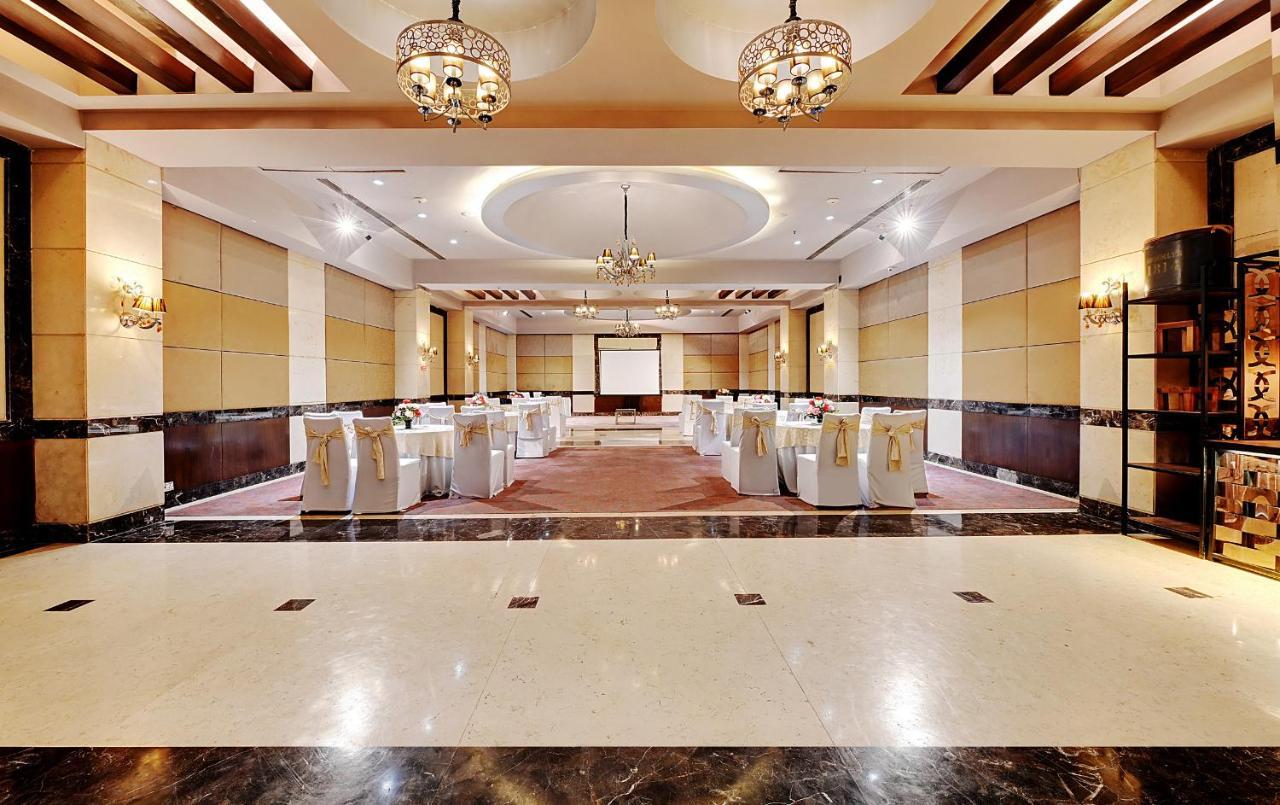 Quality Inn גורגאון מראה חיצוני תמונה