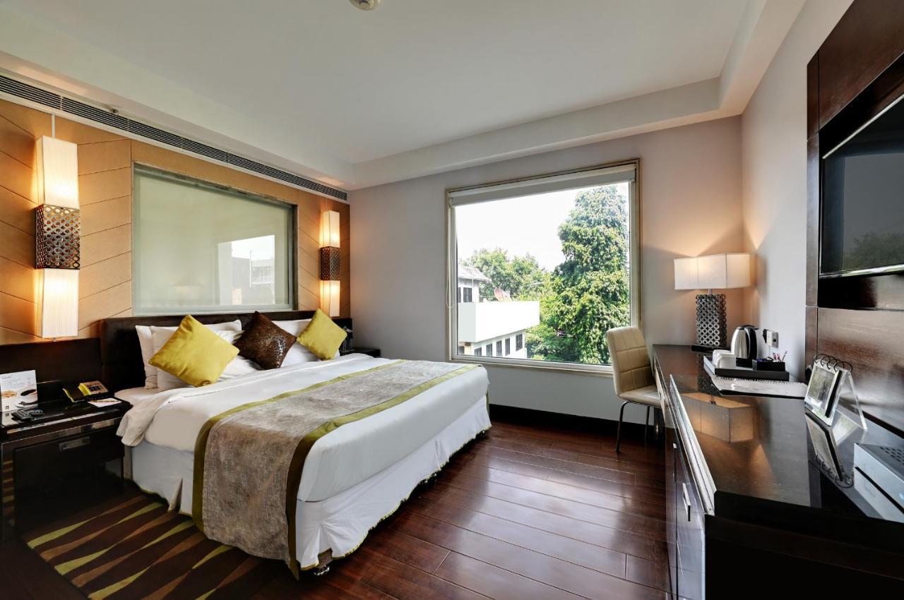 Quality Inn גורגאון מראה חיצוני תמונה